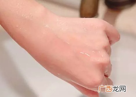 泰国sa ad na洁面仪怎么用？泰国sa ad na洁面仪使用方法