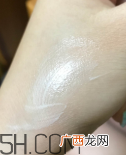 欧珀莱细致毛孔修颜露要卸妆吗_怎么用