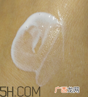 欧珀莱细致毛孔修颜露怎么样_好不好用