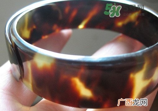 玳瑁手镯佩戴哪只手？玳瑁手镯佩戴禁忌