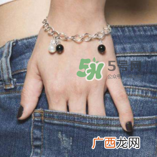 银手镯可以去湿气吗？银手镯能祛湿吗？