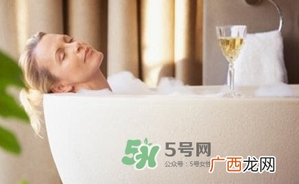 洗澡到底先洗身还是先洗头？洗澡的正确顺序是怎样的