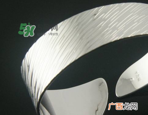 银首饰可以以旧换新吗？银首饰以旧换新折旧费多少？