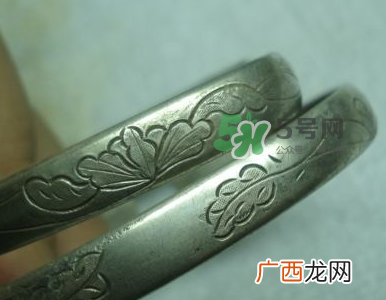 银手镯可以带着洗澡吗？银手镯洗澡能不能带？