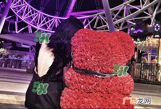 roseonly熊什么材质？roseonly玫瑰熊是真花吗？