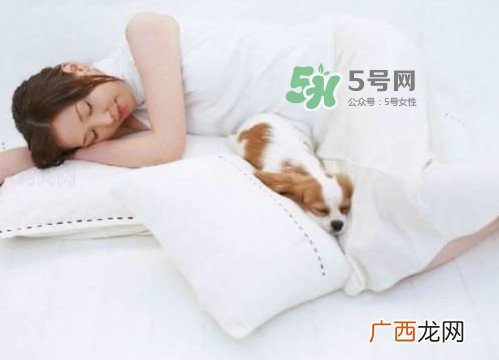 做梦是睡眠好还是不好？做梦是不是都是相反的