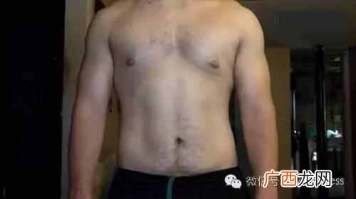 肚子上的赘肉怎么减最快最简单(用这个方法男