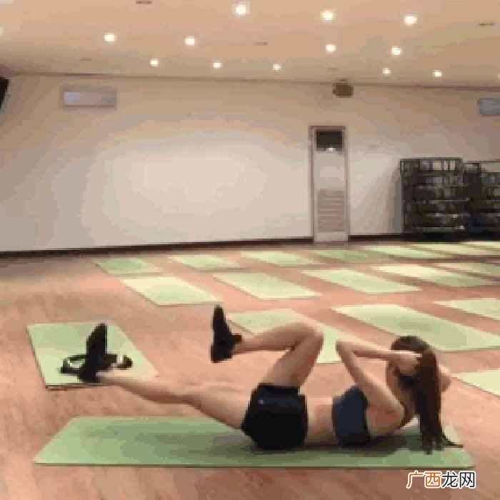 这6个最简单的动作 怎么瘦大腿脂肪