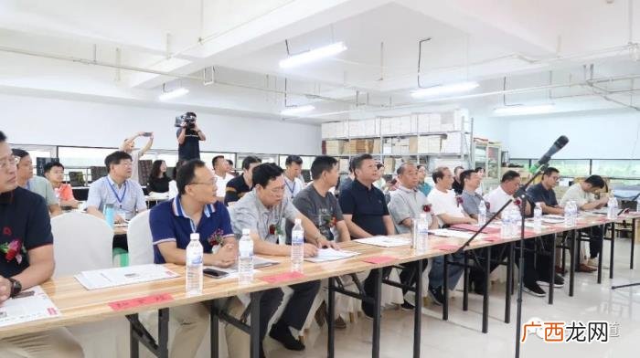 青岛王崇伟，简帛书院在青岛揭牌成立丨中国书法报道青岛创作培训基地揭牌
