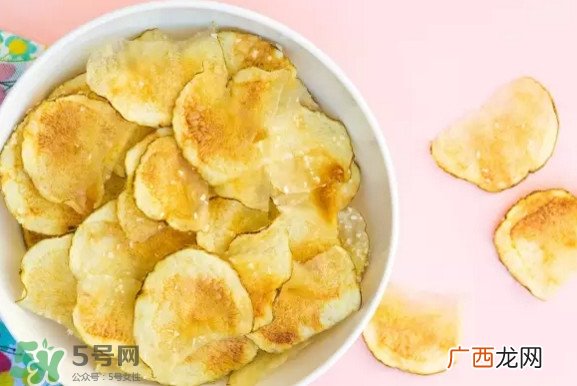 微波炉和烤箱哪个实用？微波炉与光波炉有什么区别