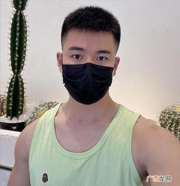 潮男超短寸头发型，别再说寸头是精神小伙发型了