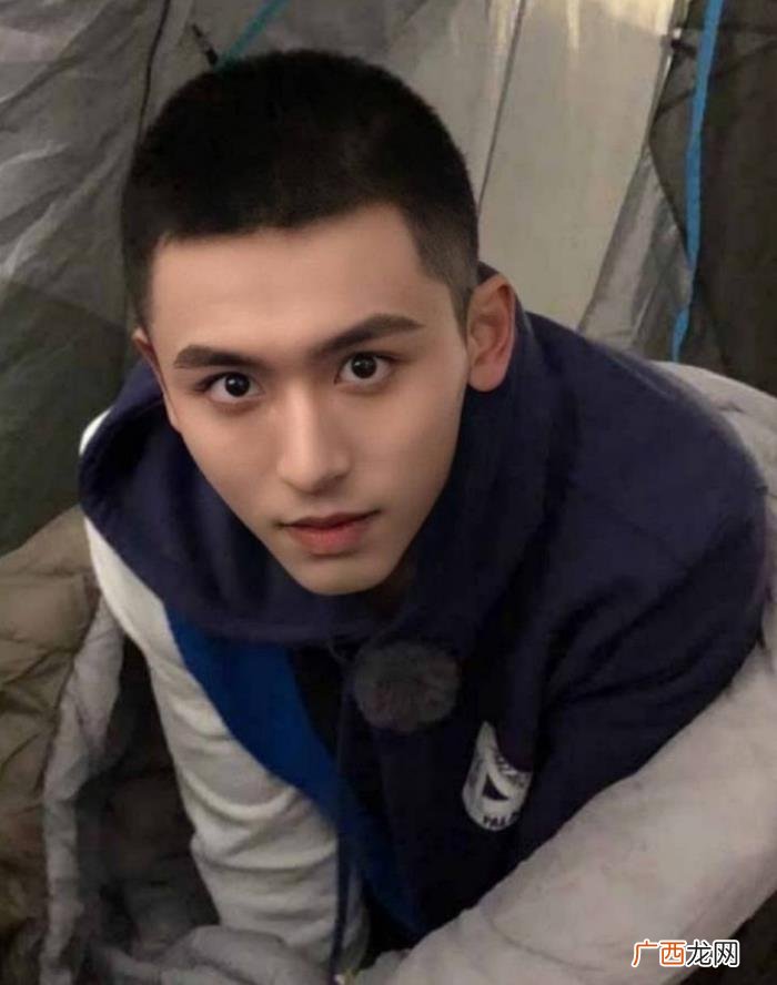 潮男超短寸头发型，别再说寸头是精神小伙发型了