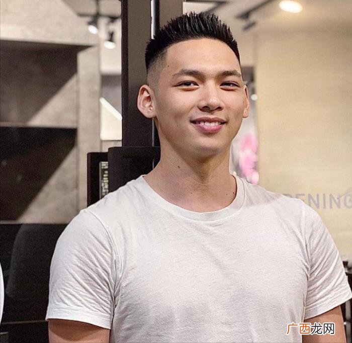 潮男超短寸头发型，别再说寸头是精神小伙发型了