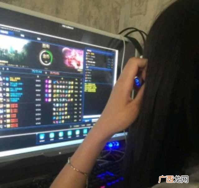 英雄联盟怎么玩人机？上王者就这么简单，赶紧