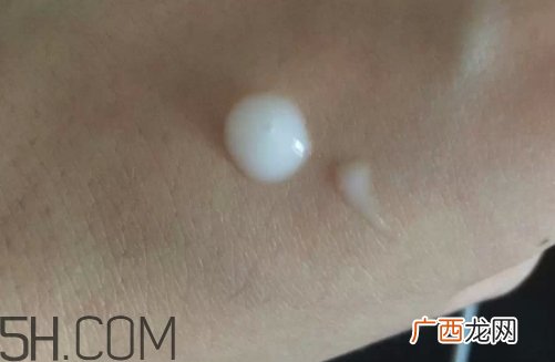 百雀羚精华液怎么用？百雀羚精华液的正确使用方法