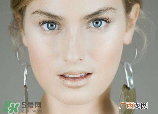 打耳洞什么时候打最好？新打耳洞痒是怎么回事
