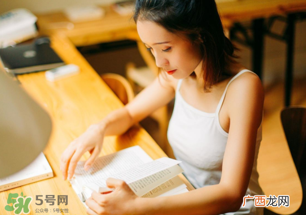 乳腺炎不发烧能喂奶吗？乳腺炎输液能喂奶吗?