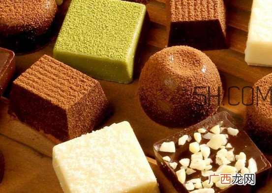 黑巧克力好吃还是松露巧克力好吃？黑巧克力和松露巧克力区别
