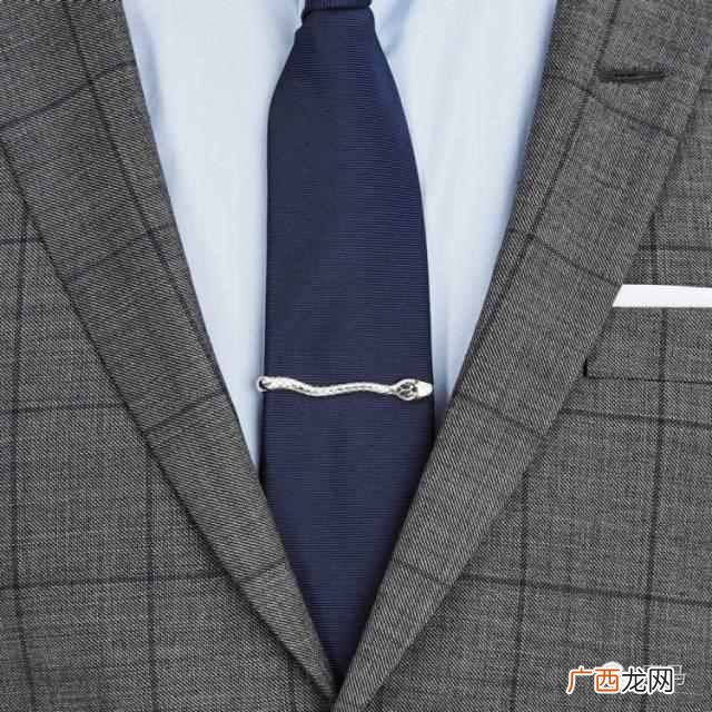 领带夹怎么用？附详细的图解用法