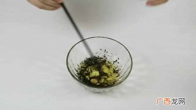 眉毛稀疏怎么办？土方法效果不错哦
