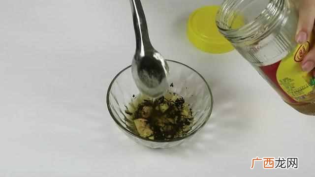 眉毛稀疏怎么办？土方法效果不错哦