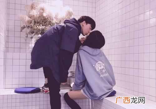 第一次怎么接吻？新手接吻有技巧