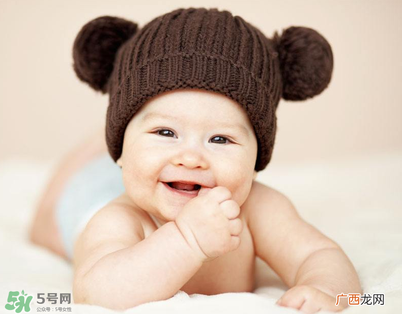 小儿麻痹会遗传吗?小儿麻痹是怎么引起的?