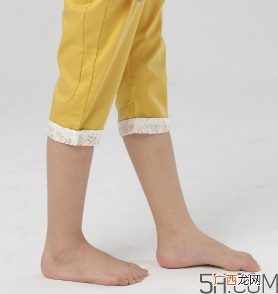 脚气能传染到脸上吗？脸上会被脚气传染吗？