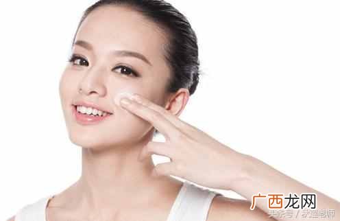 油性皮肤怎么保养？改善加护理，告别油性皮肤
