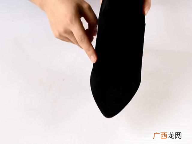 冬天靴子怎么洗?洗衣店的清洗方法，一般人我不