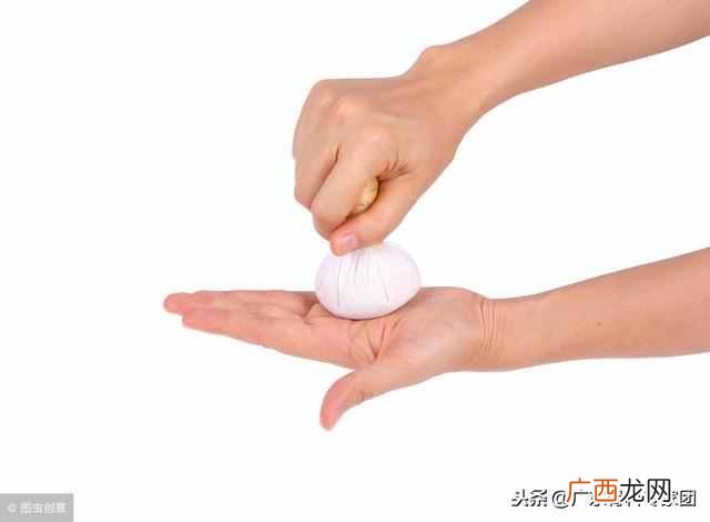 手腕扭伤怎么办？专家教你正确的处理方法，千