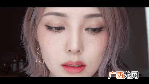 腮红怎么用更自然?腮红打的好,秒变小仙女