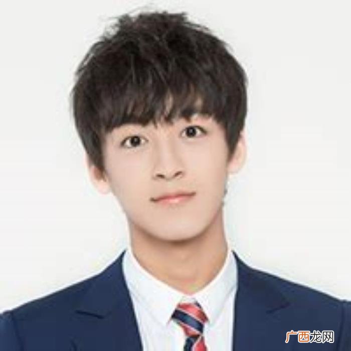 何洛洛高考，何洛洛放弃高考被骂背后的扎心真相