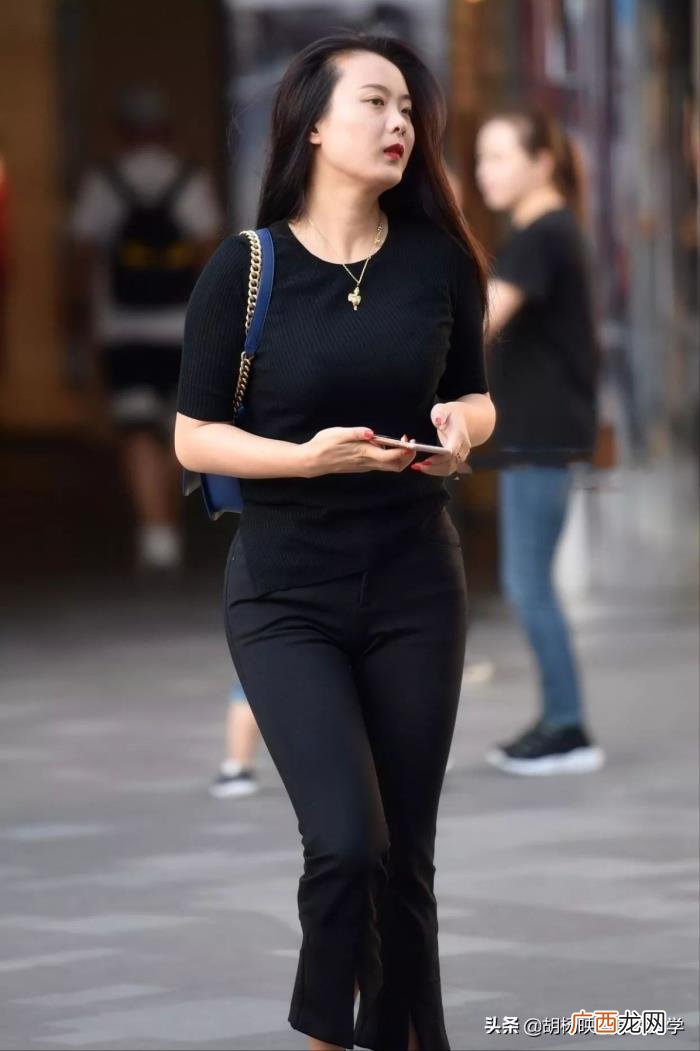 男人喜欢怎样的女人，男人真正喜欢的是什么样的女人