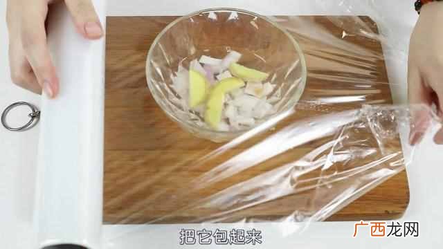 满脸的色斑不敢出门，脸上色斑怎么去除，有方