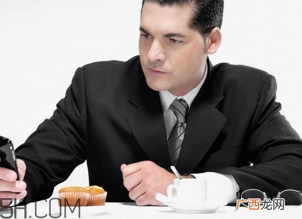 男人夜尿多是怎么回事？夜尿多是怎么回事女性