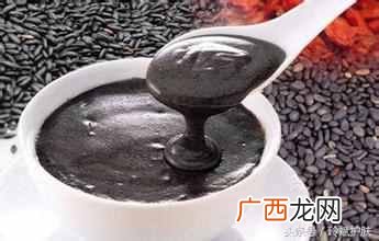 脸上皮肤干燥怎么办？护理加食疗，皮肤水润有