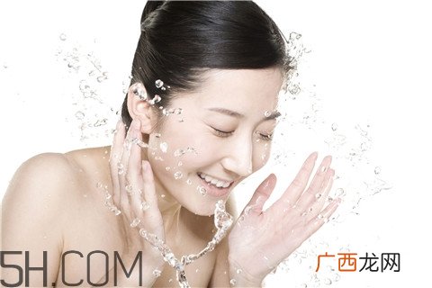 青春痘是怎么产生的？青春痘是痤疮吗？