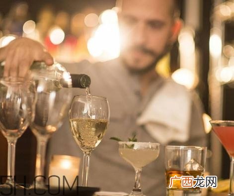 身上有伤口能喝酒吗？喝酒会影响伤口愈合吗？