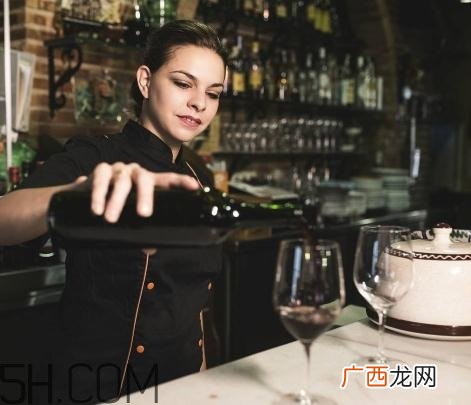 喝酒会影响视力吗？喝酒会影响智商吗？