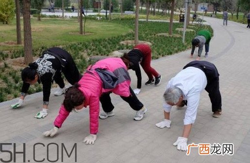 什么人不适合爬着走?爬着走锻炼叫什么