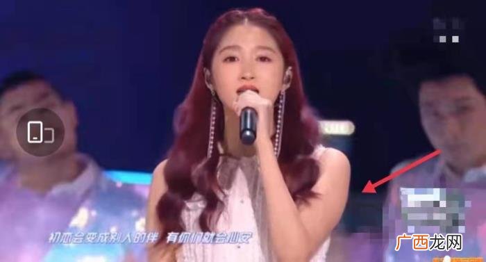 关晓彤欧阳娜娜，关晓彤欧阳娜娜造型显胖