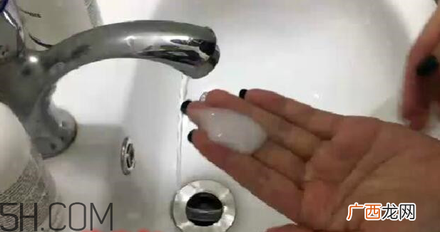 elta md洗面奶真假怎么辨别_对比图