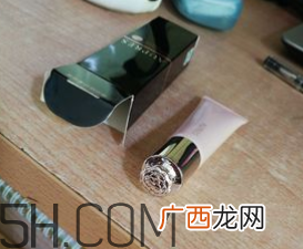 欧珀莱唇部修护美容液怎么用_怎么样