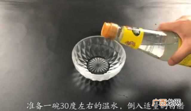 羽绒服怎么洗？清洗有妙招（洗衣店都在用的方