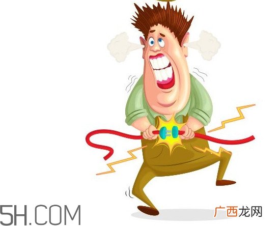 人穿着塑料拖鞋会触电吗？220V家用电触电能使人致残致死吗