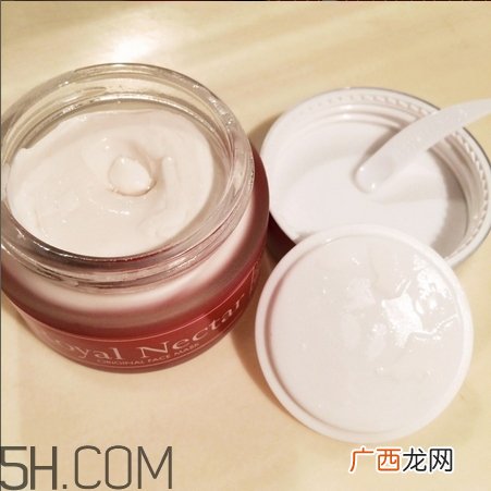 royal nectar蜂毒面膜怎么用_用完要洗脸吗