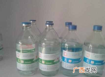 手上有胶水怎么洗？快速去除的方法