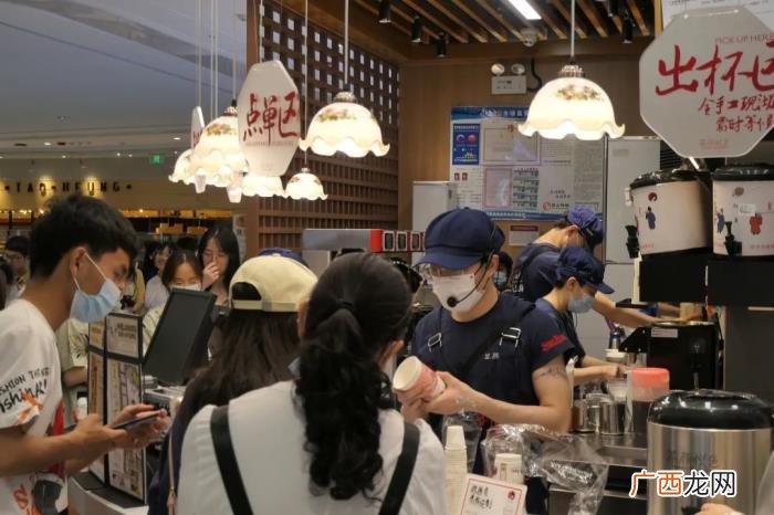 茶颜悦色创始人是哪里人，茶颜悦色创始人是长沙这些学生的学长
