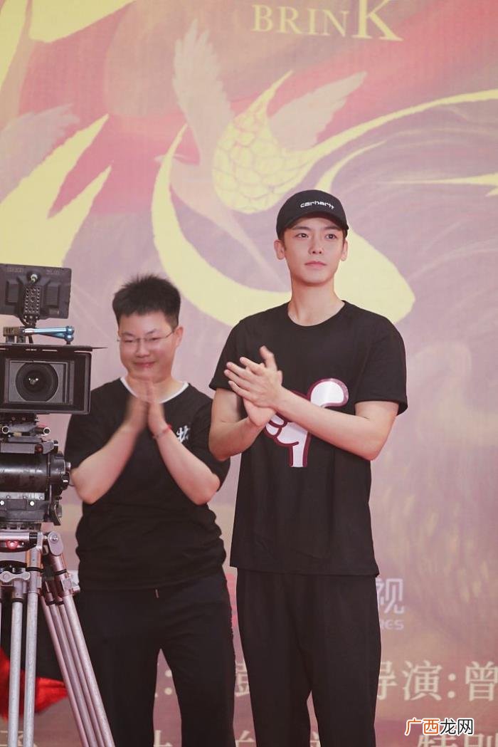 侯明昊周也，侯明昊新剧七夕开机与周也组CP超好磕